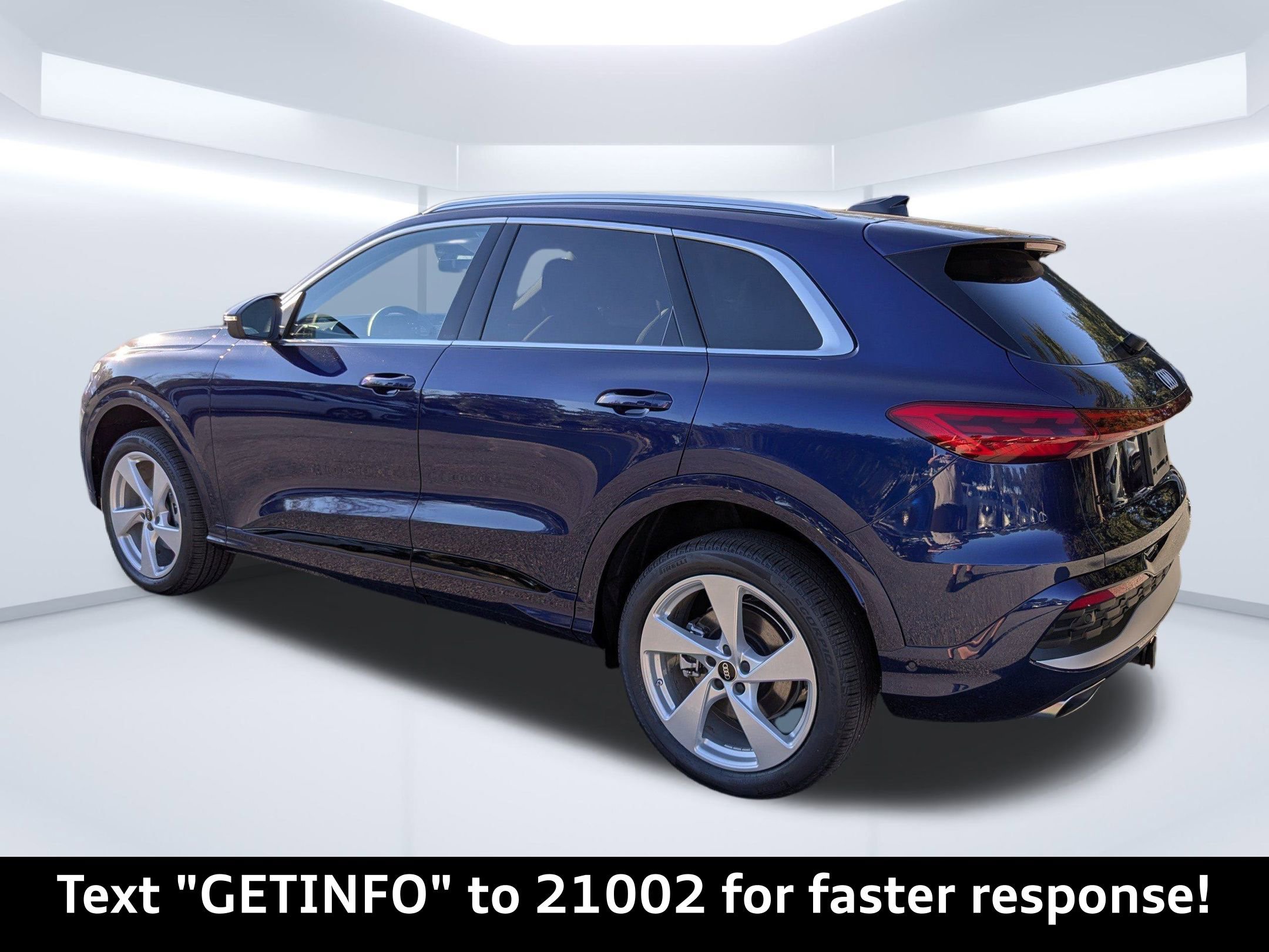 New 2025 Audi Q5 Premium Plus AWD/4WD image 3