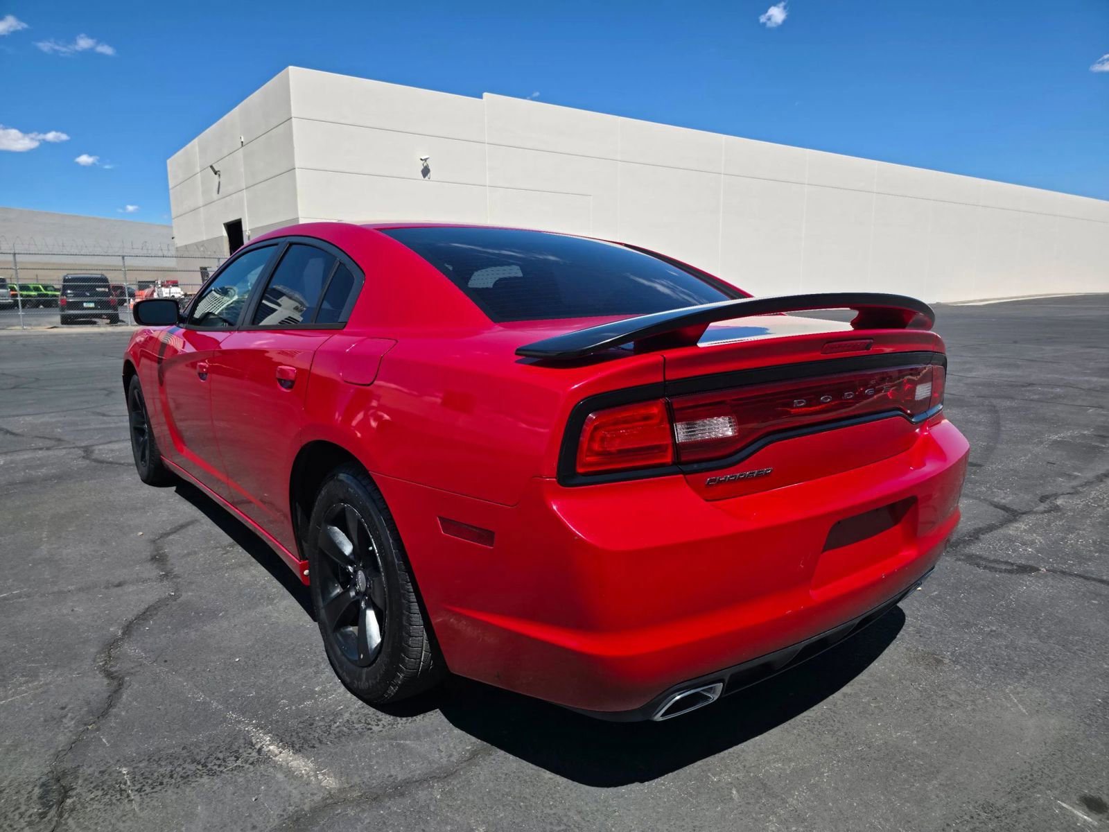 Used 2013 Dodge Charger SE w/ Connectivity Group RWD image 7
