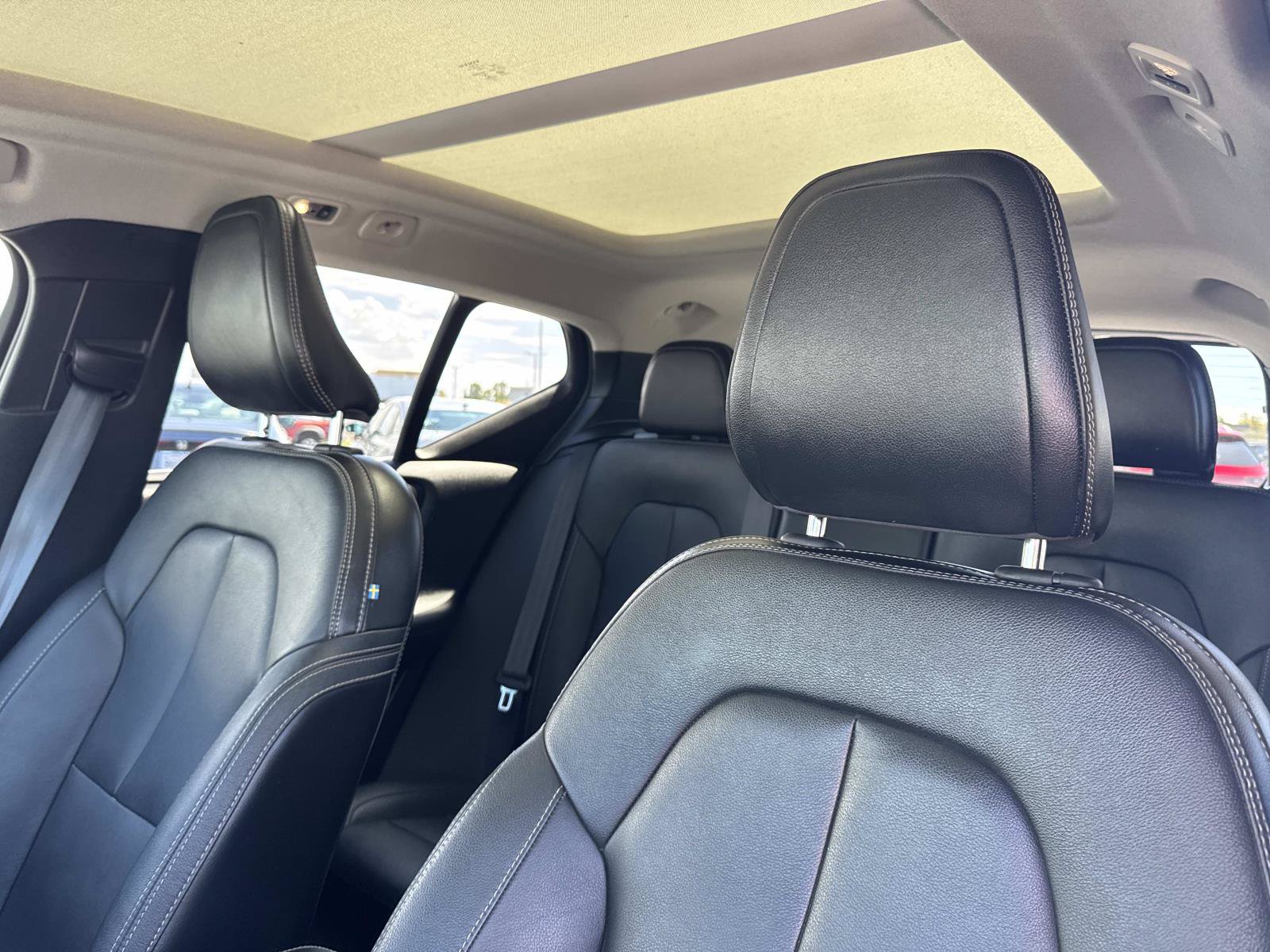 Used 2021 Volvo XC40 T5 Inscription w/ Climate Package AWD/4WD image 25