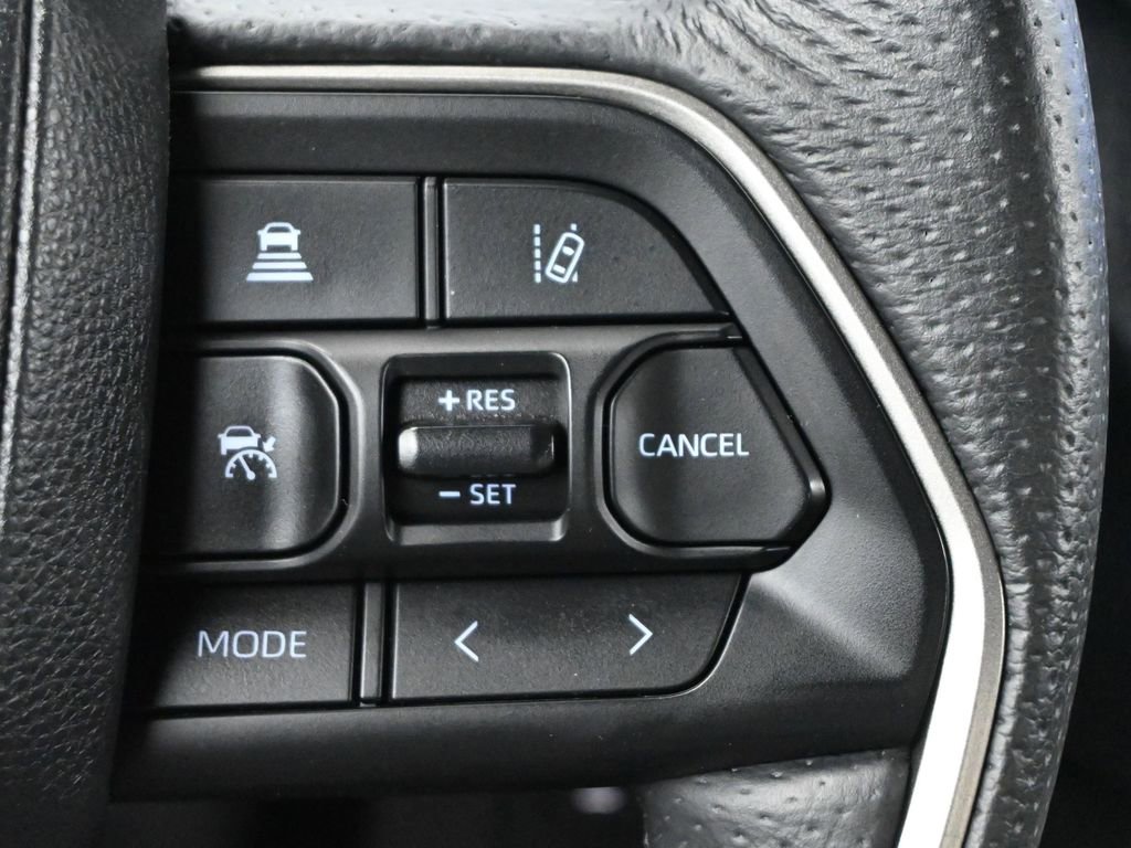 Used 2025 Toyota Tundra SR5 w/ SR5 Premium Package AWD/4WD image 7