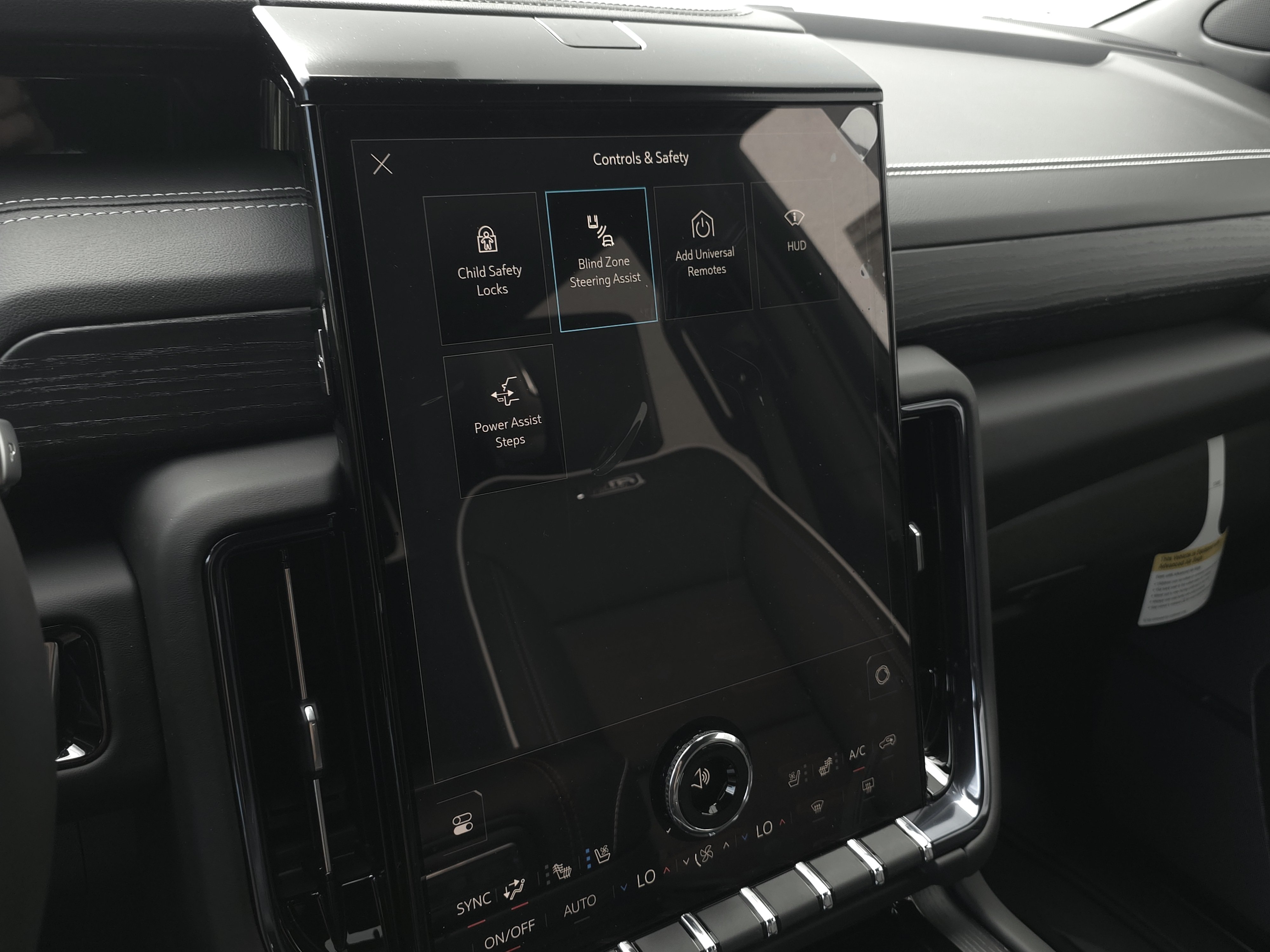 New 2026 GMC Yukon XL AT4 Ultimate w/ LPO, Floor Liner Package AWD/4WD image 24
