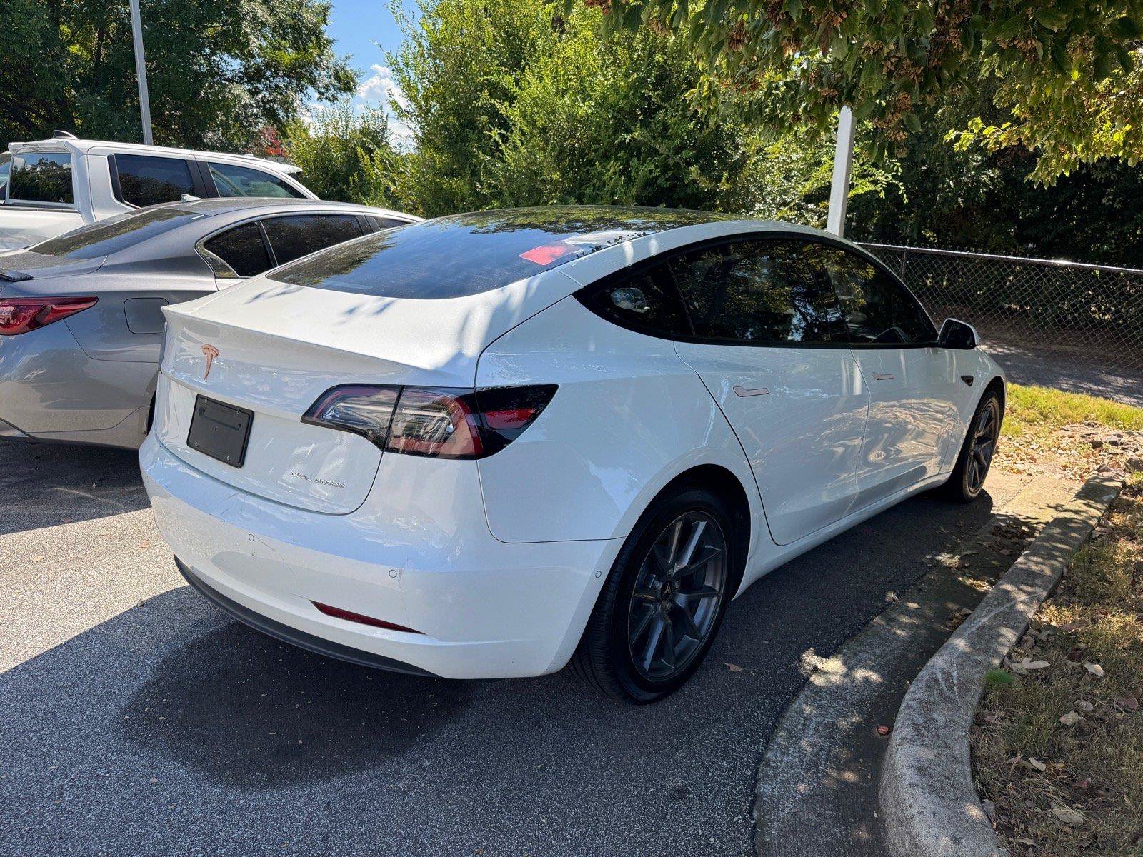 Used 2022 Tesla Model 3 Long Range AWD/4WD image 23