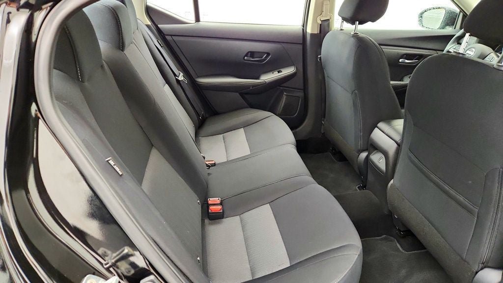 Used 2024 Nissan Sentra SV FWD image 20