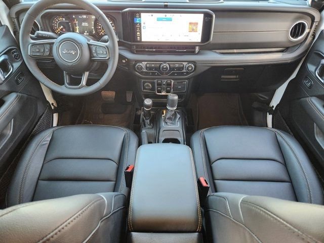 Used 2025 Jeep Gladiator Sport image 27