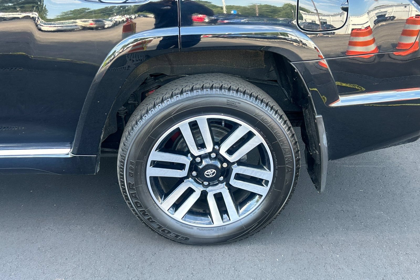 Used 2023 Toyota 4Runner Limited AWD/4WD image 28