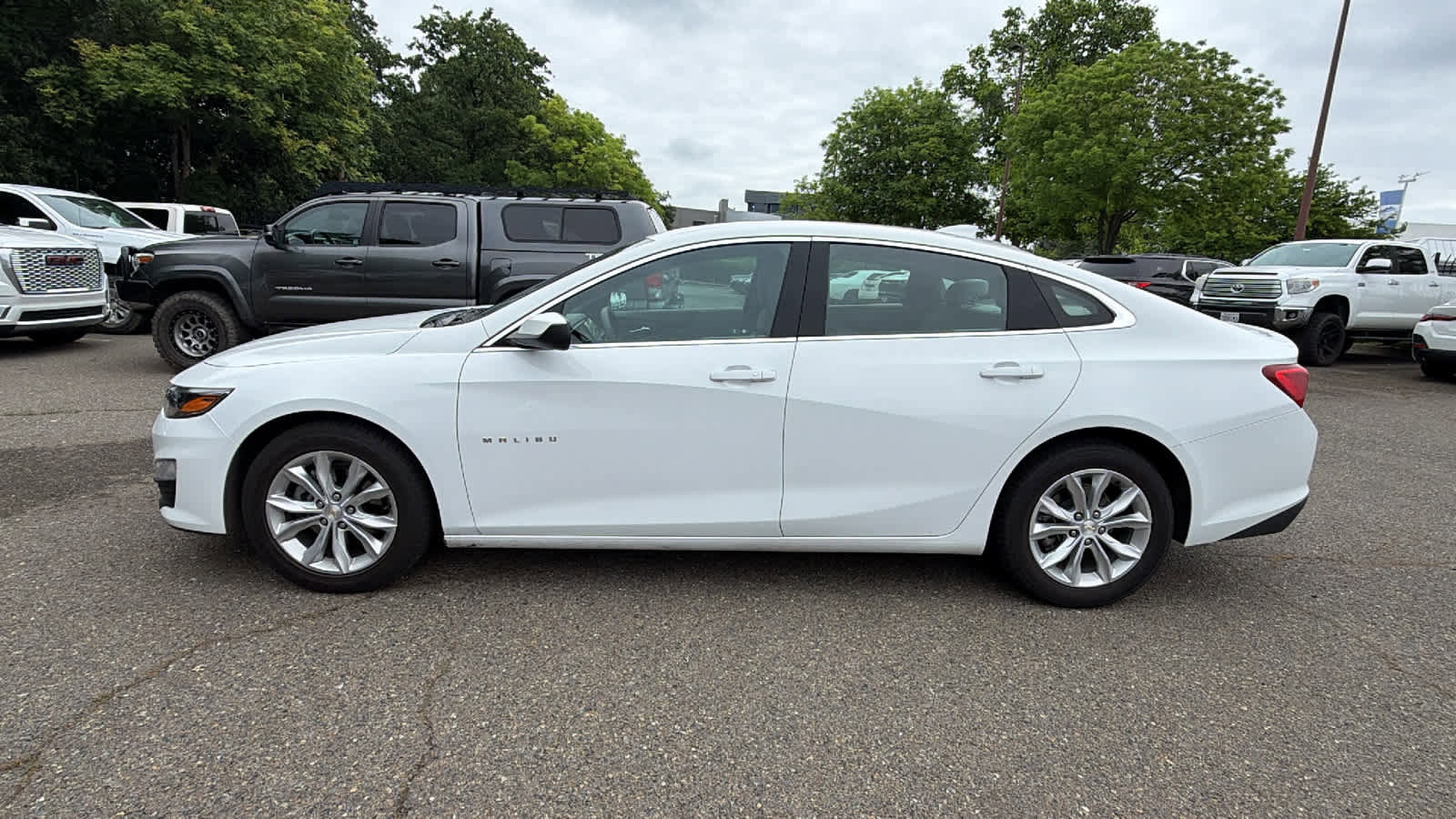 Used 2024 Chevrolet Malibu LT FWD image 8
