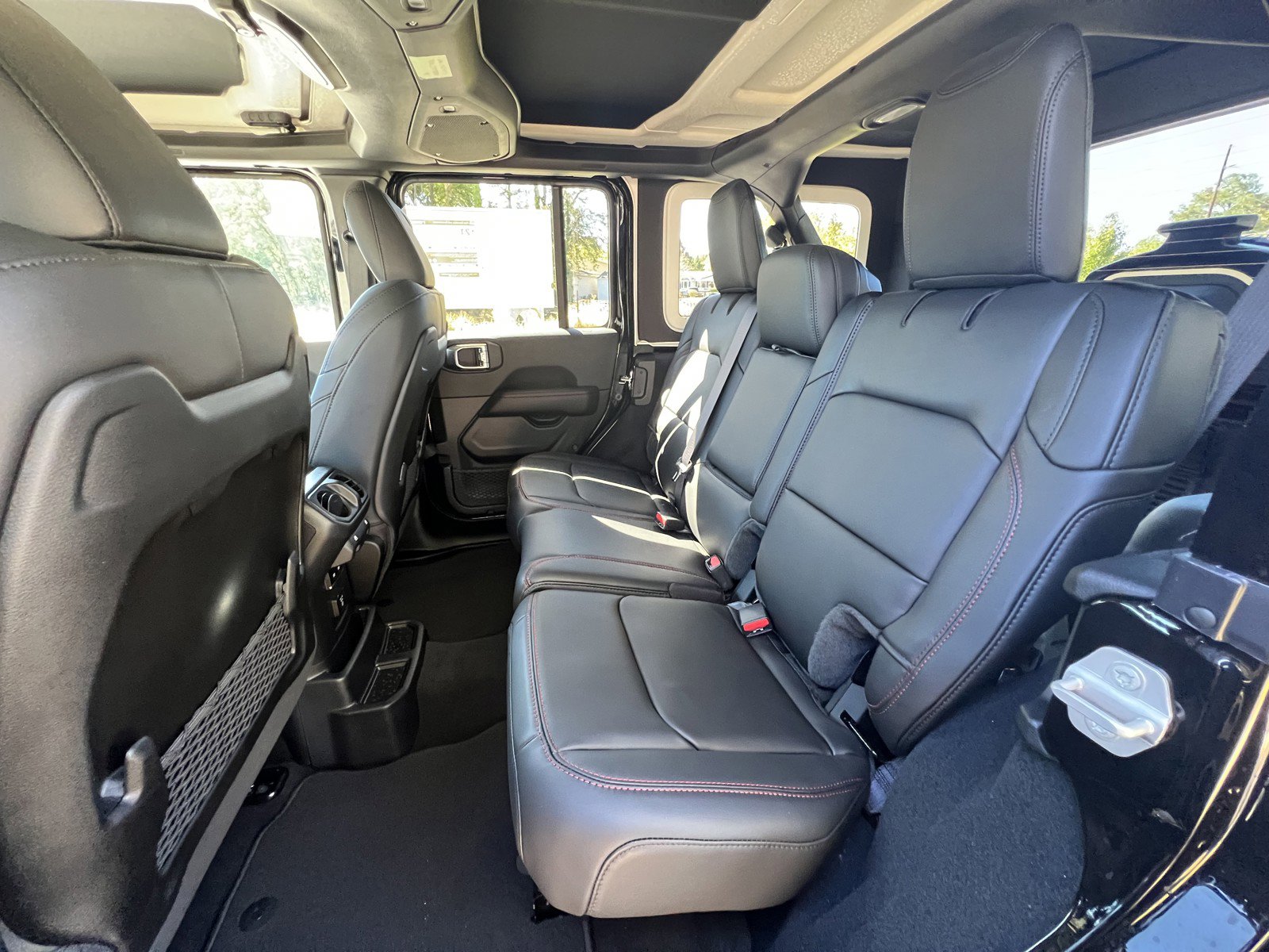 New 2026 Jeep Wrangler Unlimited Rubicon image 12