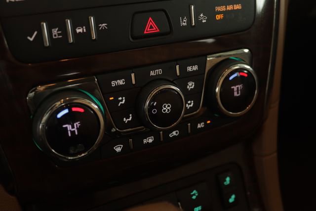 Used 2016 Buick Enclave Leather image 18