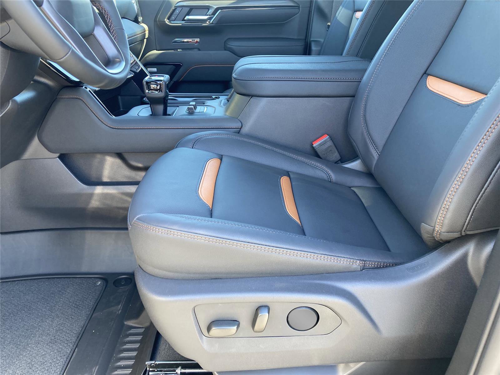 New 2026 GMC Sierra 1500 AT4 w/ AT4 Premium Package image 23