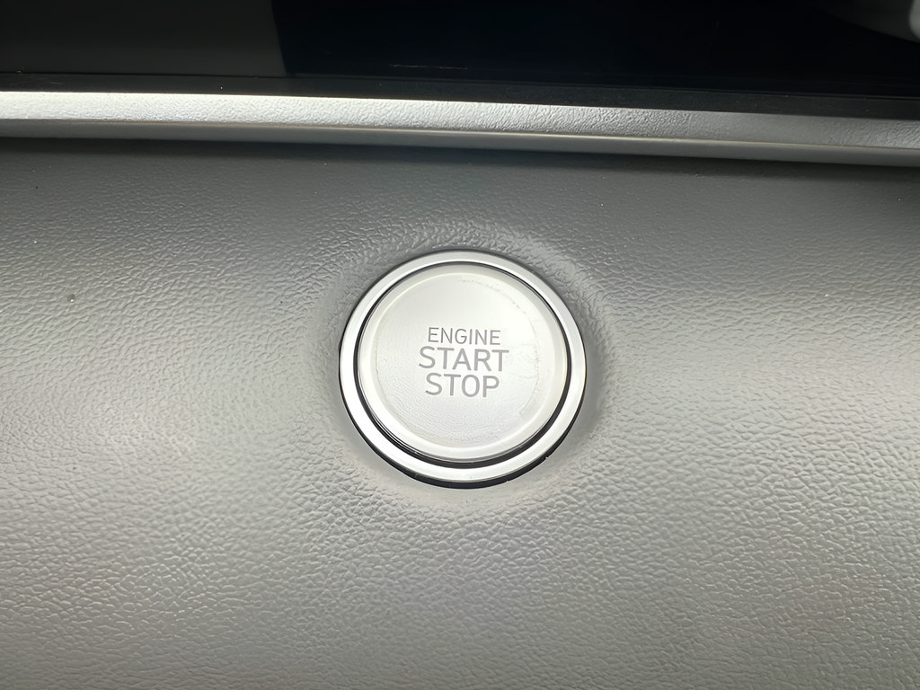 Used 2026 Hyundai Elantra Sport FWD image 27