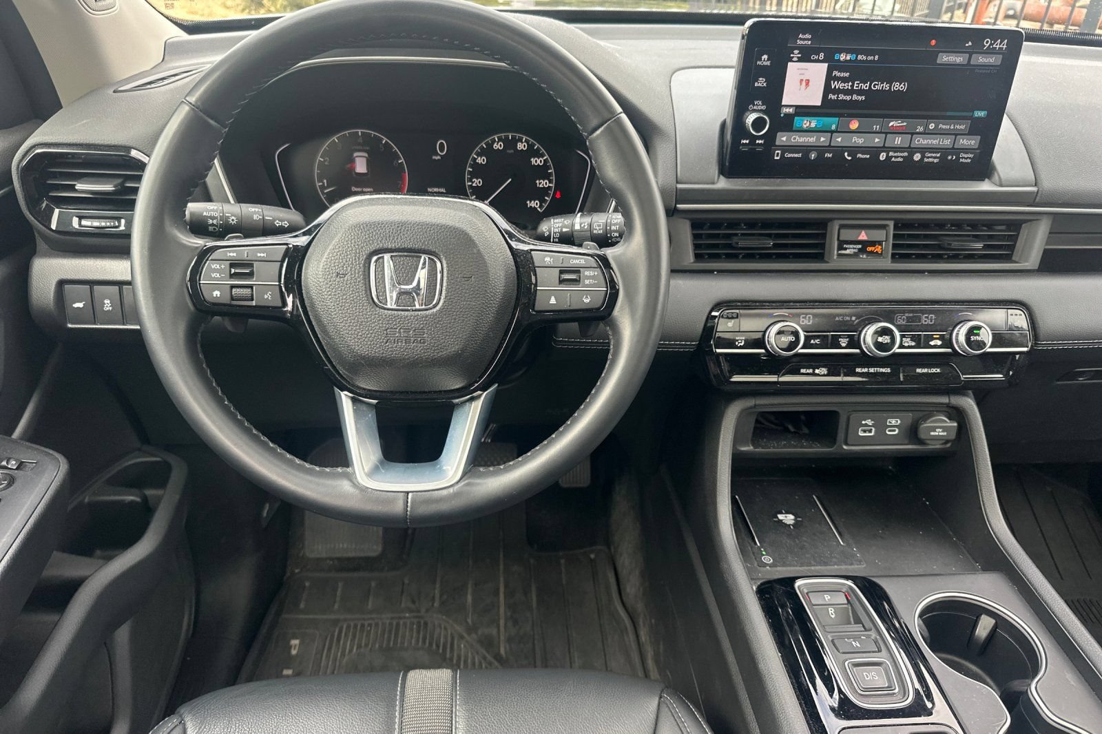 Used 2024 Honda Pilot Touring image 16