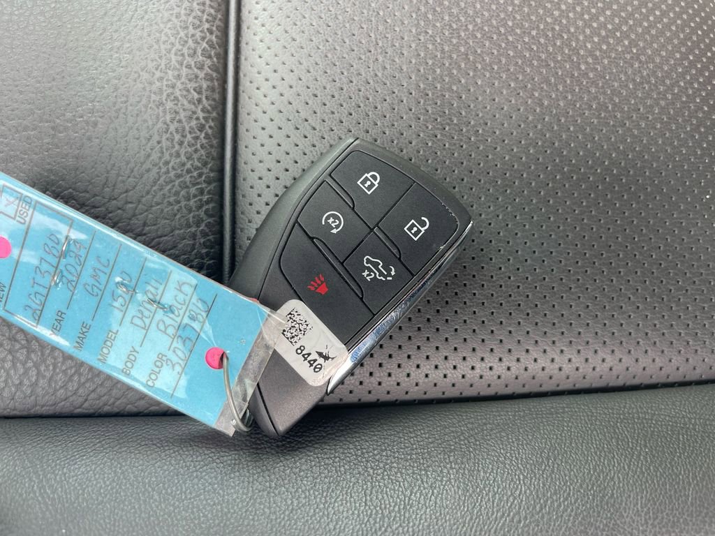 Used 2024 GMC Sierra 1500 Denali w/ Denali Reserve Package image 42