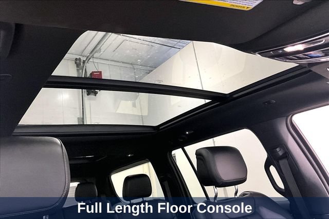 Used 2024 Jeep Wagoneer Series II AWD/4WD image 37
