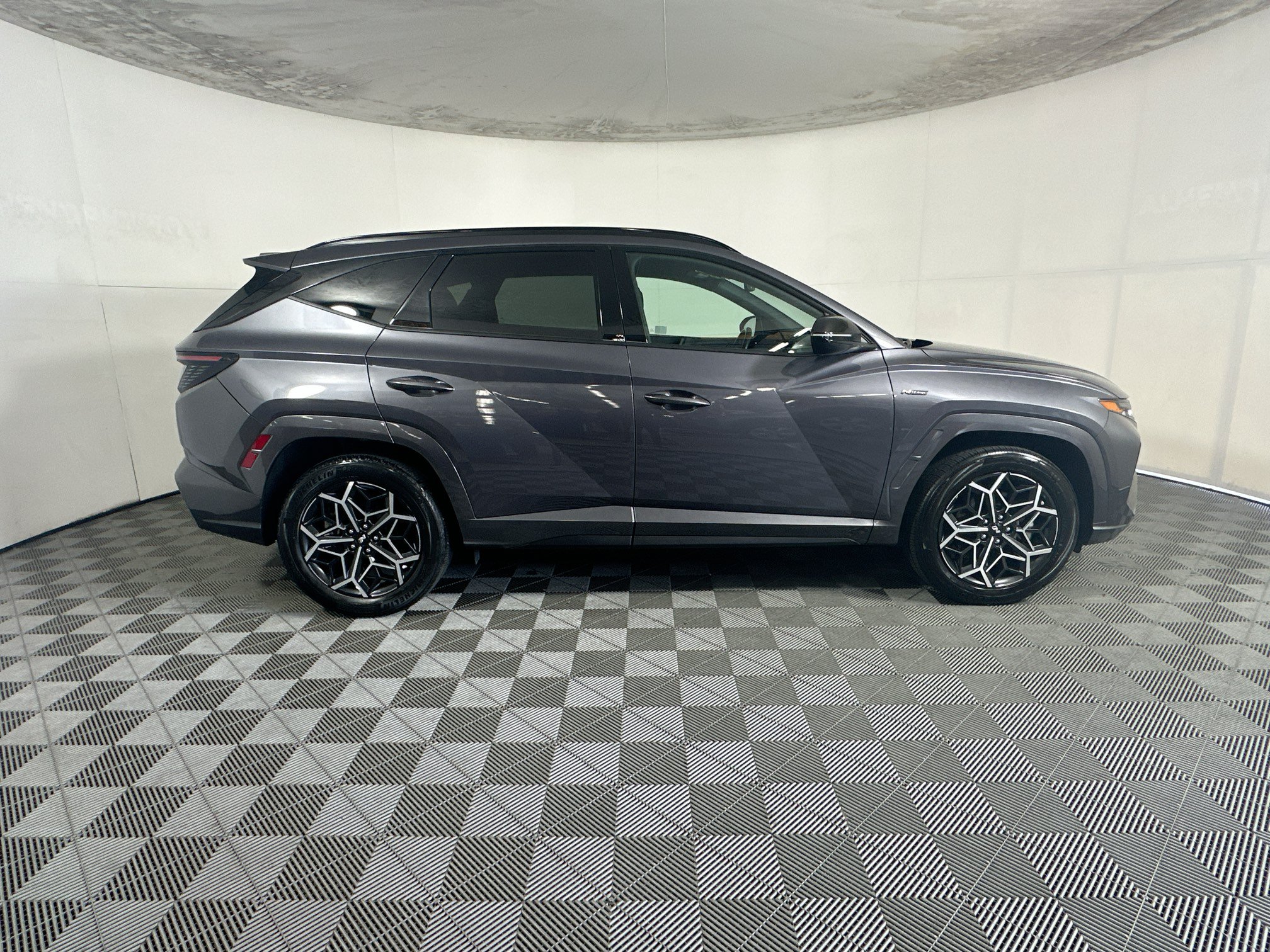 Used 2024 Hyundai Tucson N Line AWD/4WD image 2