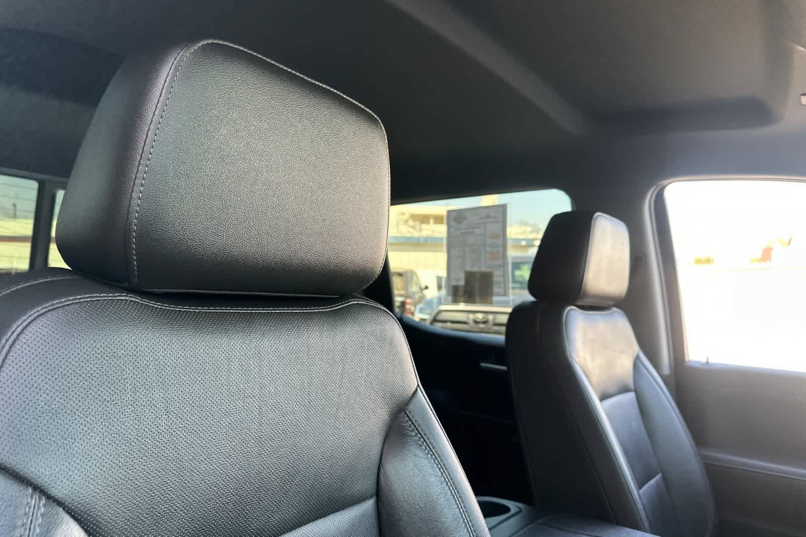 Used 2019 GMC Sierra 1500 SLT w/ SLT Premium Plus Package AWD/4WD image 19