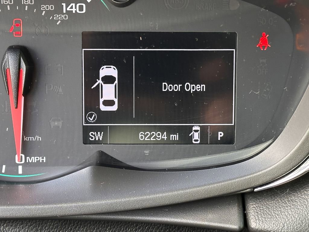 Used 2019 Chevrolet Trax LT w/ LT Convenience Package AWD/4WD image 4