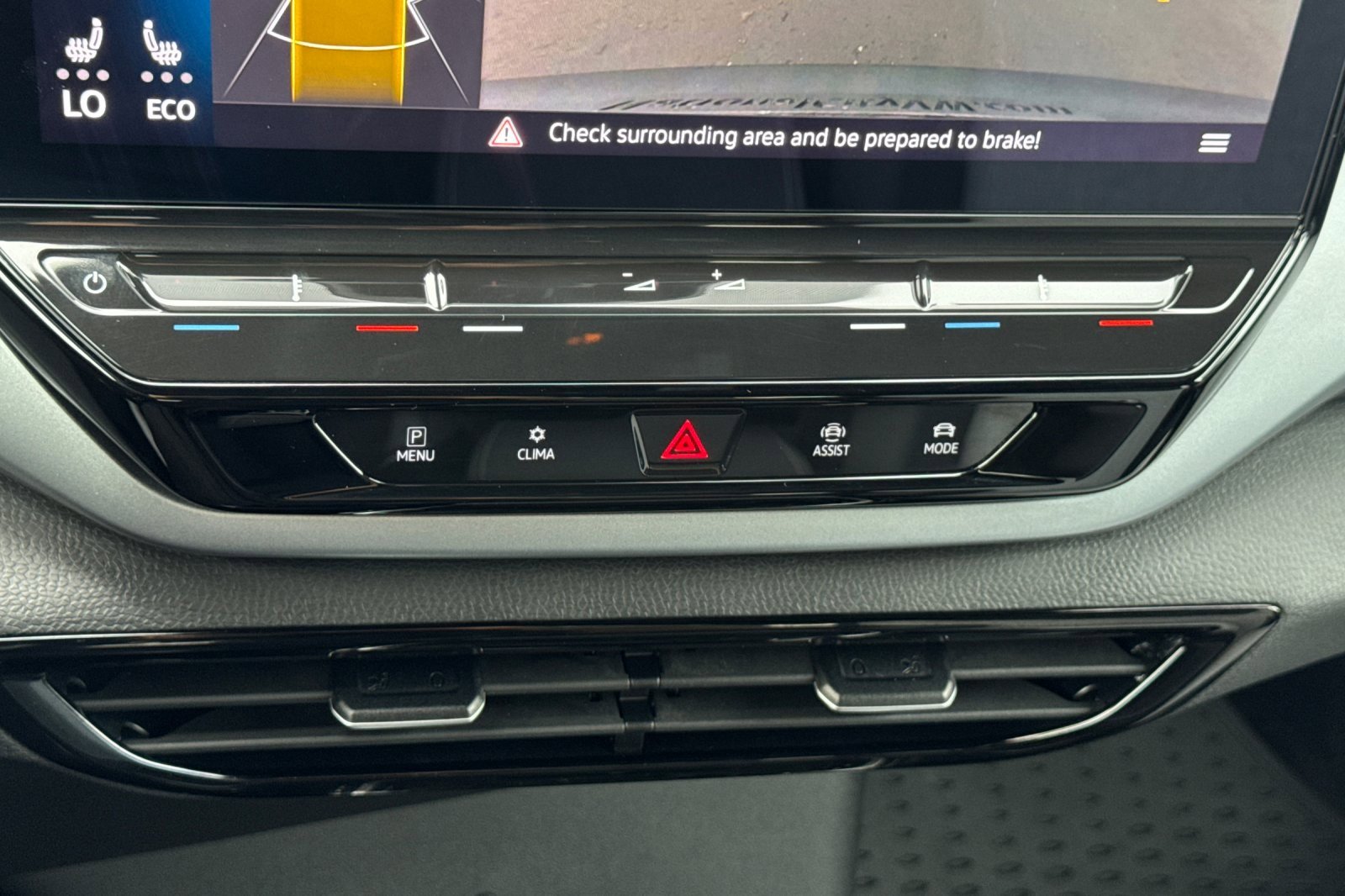 Certified 2023 Volkswagen ID.4 Pro image 21