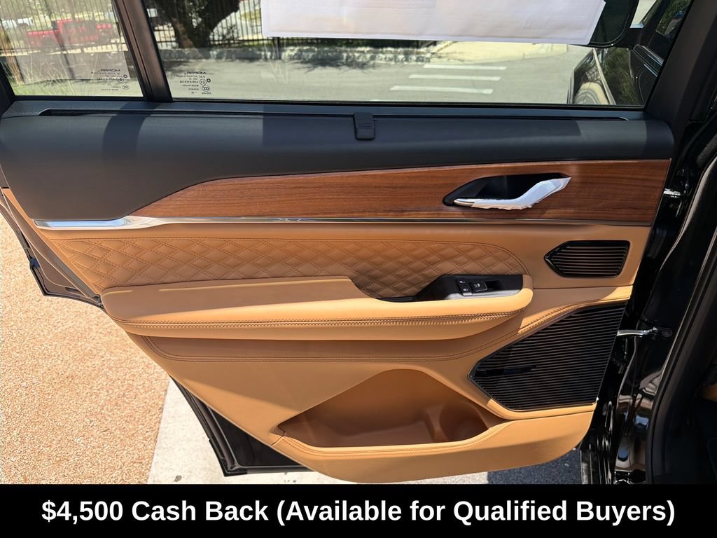 New 2026 Jeep Grand Cherokee L Summit w/ Advanced Protech Group IV AWD/4WD image 32