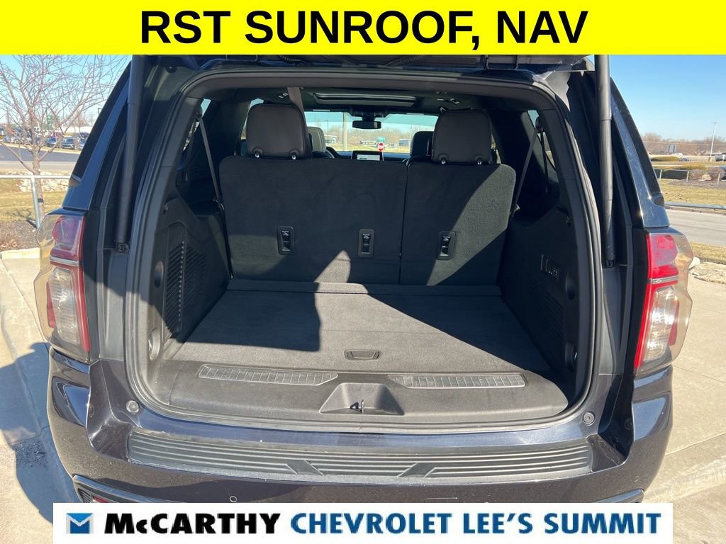 Used 2022 Chevrolet Suburban RST w/ Luxury Package image 62