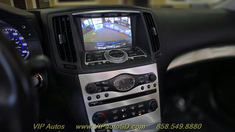 Used 2013 INFINITI G37 Convertible w/ Premium Pkg RWD image 27