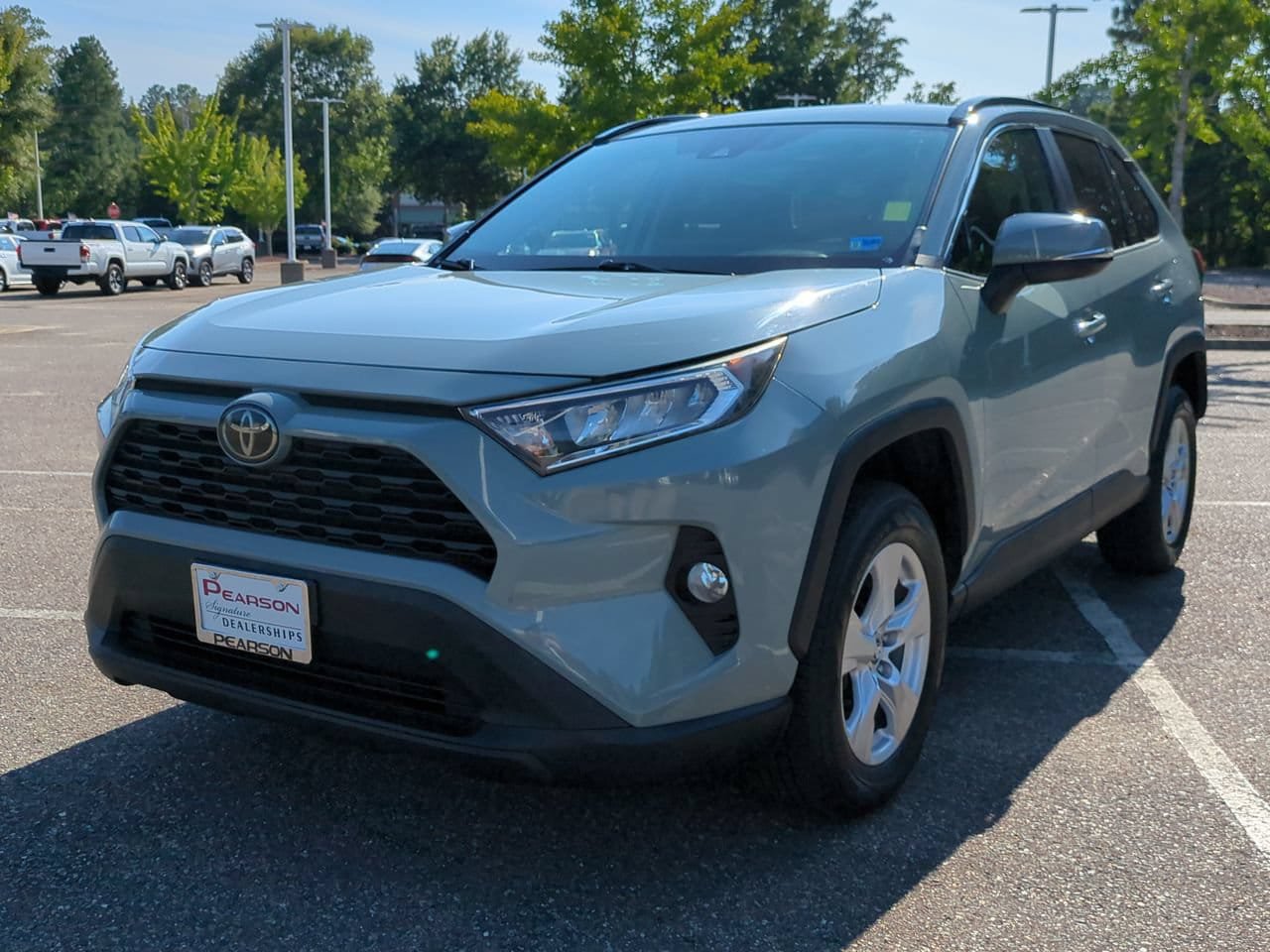 Used 2020 Toyota RAV4 XLE FWD image 8