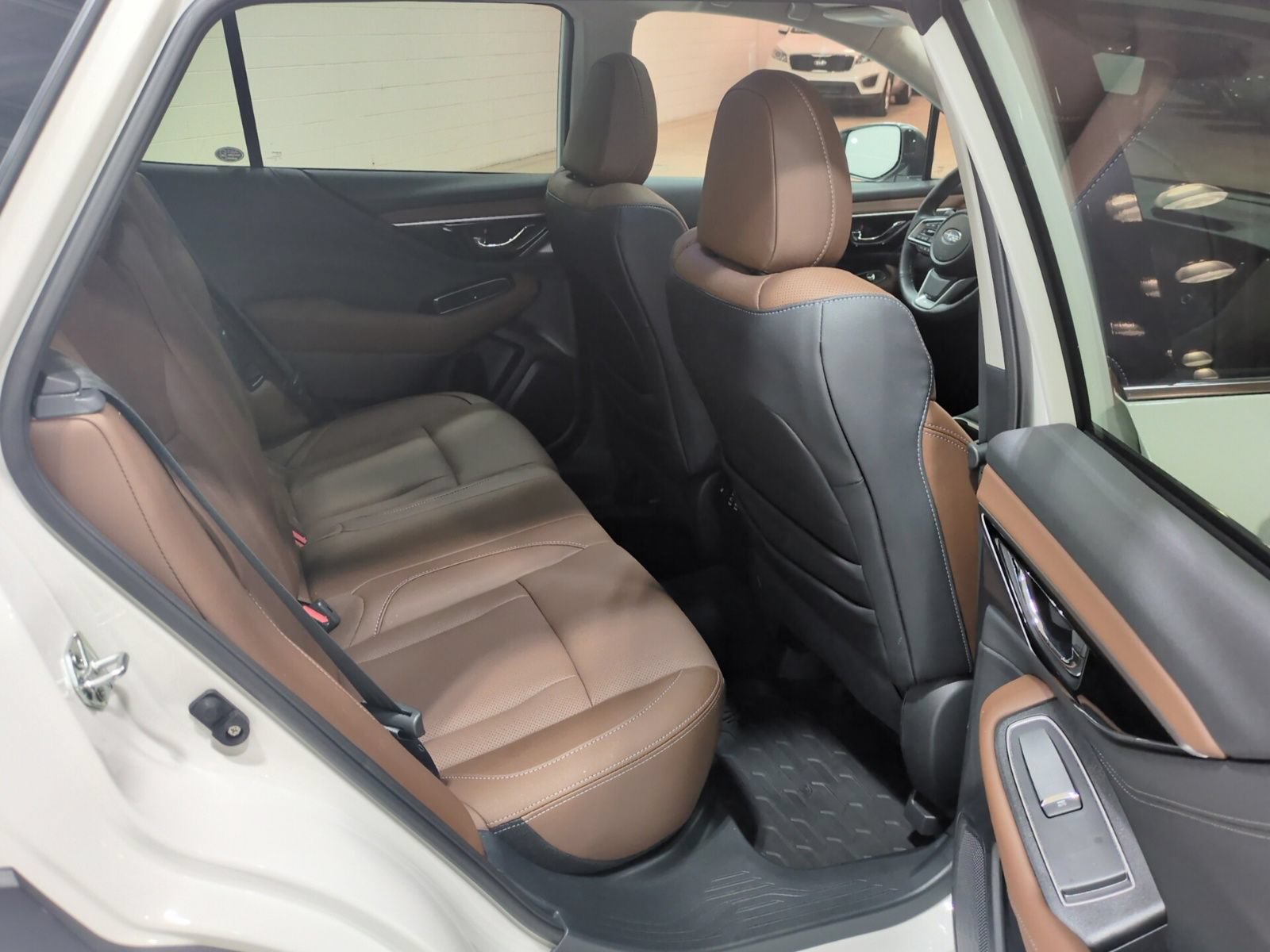 Certified 2024 Subaru Outback Touring XT AWD/4WD image 11