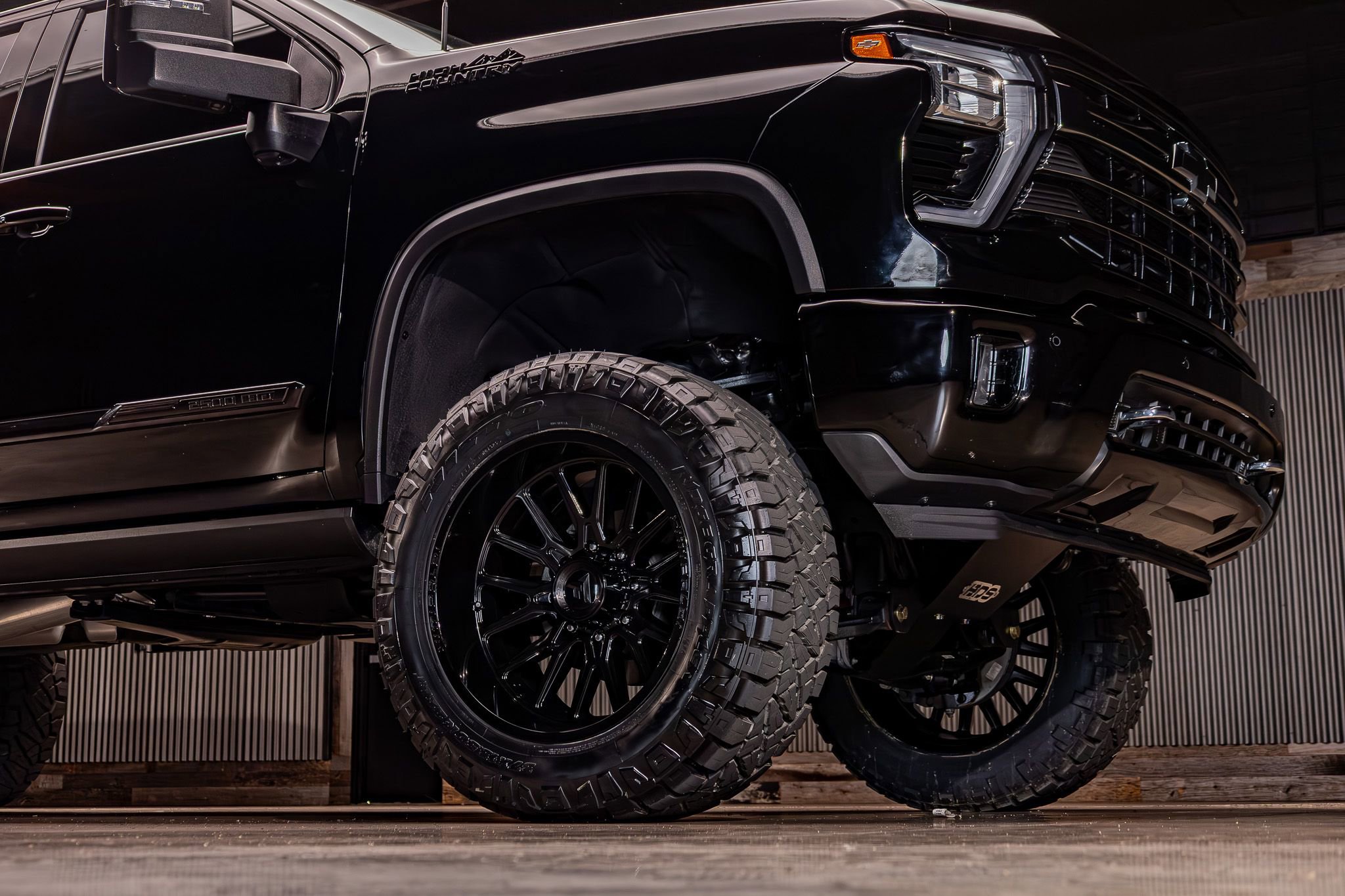 Used 2024 Chevrolet Silverado 2500 High Country w/ Midnight Edition image 16