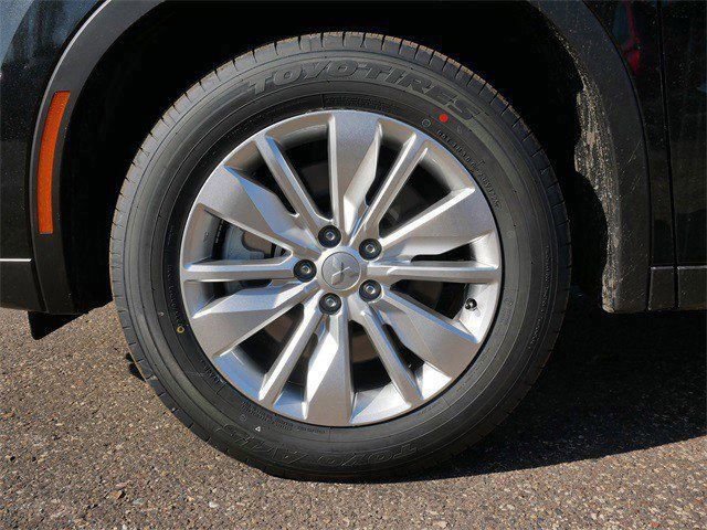 New 2026 Mitsubishi Outlander ES image 3