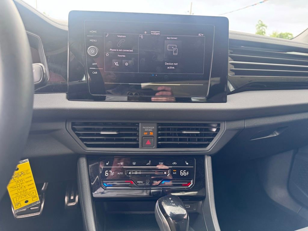 Used 2025 Volkswagen Jetta Sport FWD image 15