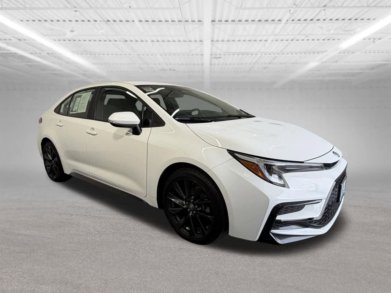 Used 2024 Toyota Corolla SE FWD image 7
