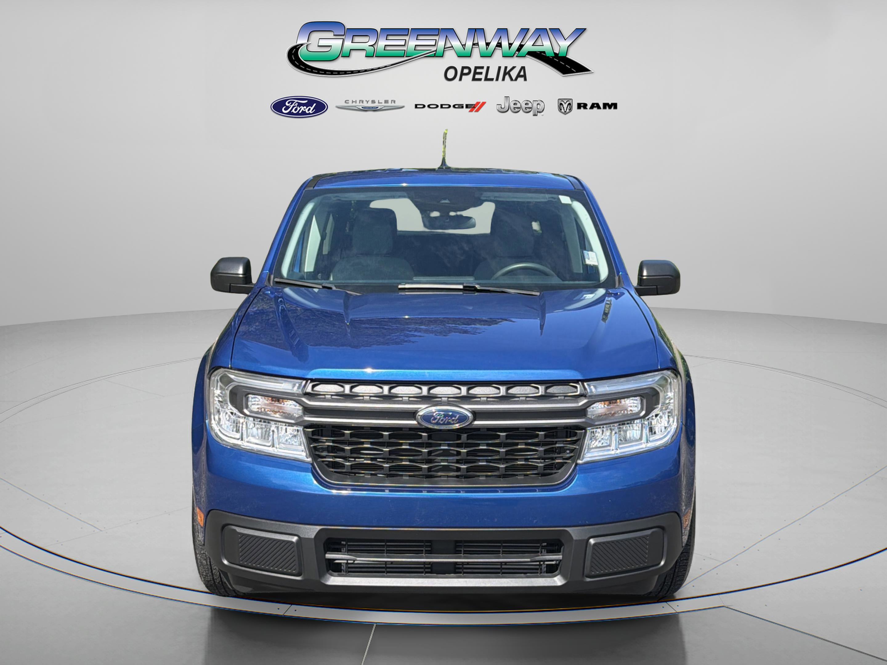 Used 2024 Ford Maverick XLT FWD image 2