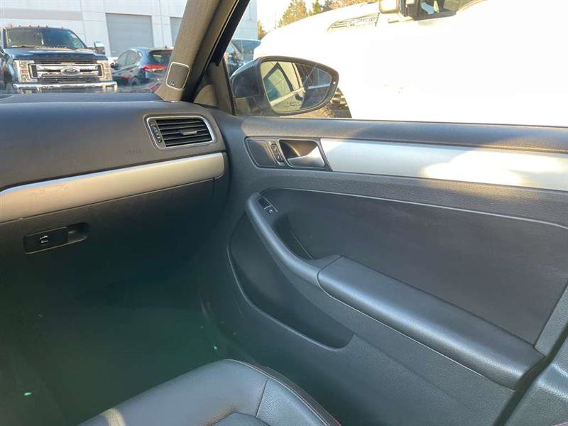 Used 2012 Volkswagen Jetta GLI Autobahn image 57