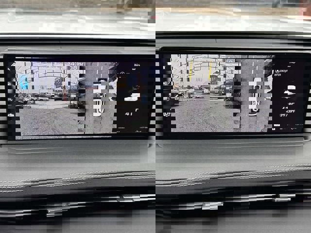 Used 2023 Genesis GV70 2.5T w/ Sport Prestige Package image 33