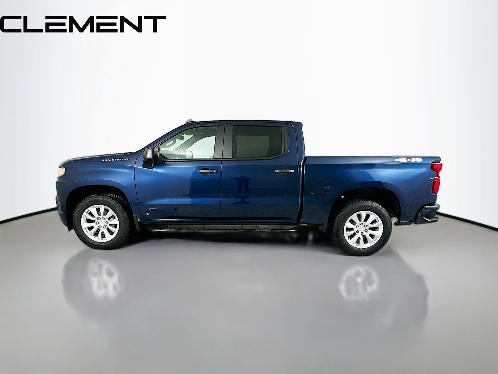Used 2020 Chevrolet Silverado 1500 Custom w/ Custom Value Package image 4
