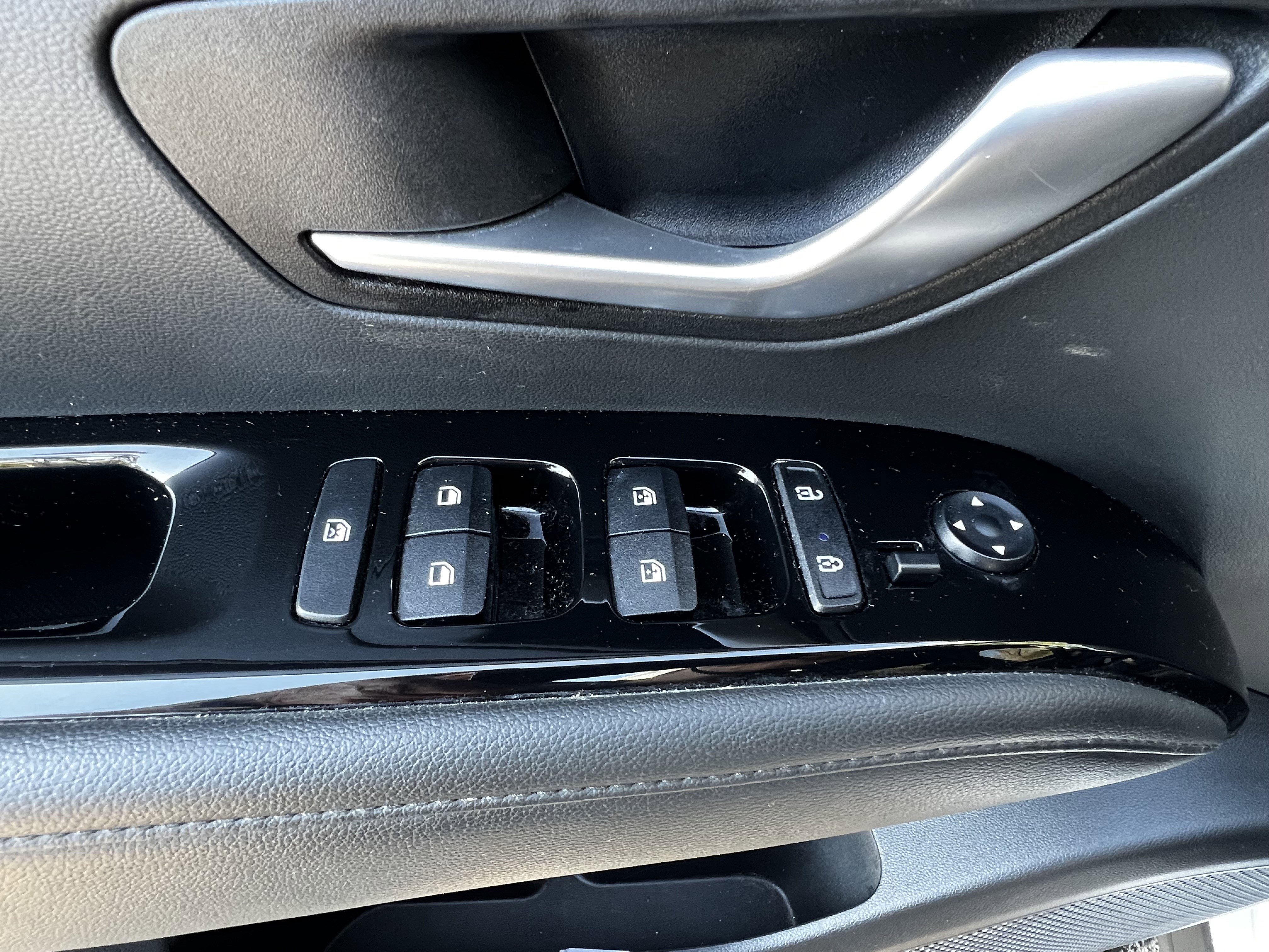 Used 2023 Hyundai Santa Cruz Limited image 14