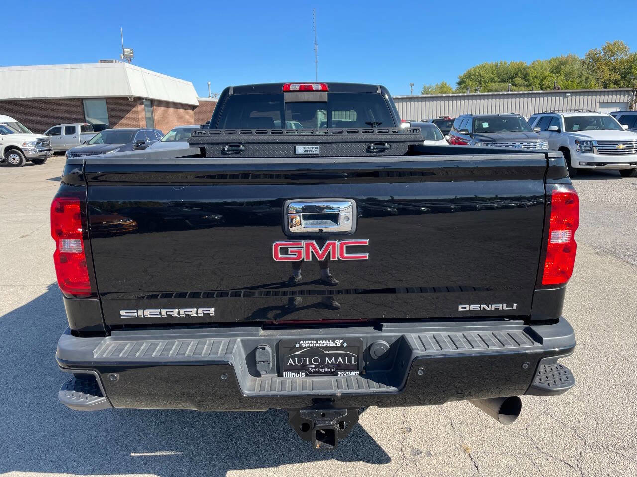 Used 2015 GMC Sierra 3500 Denali w/ Duramax Plus Package image 4