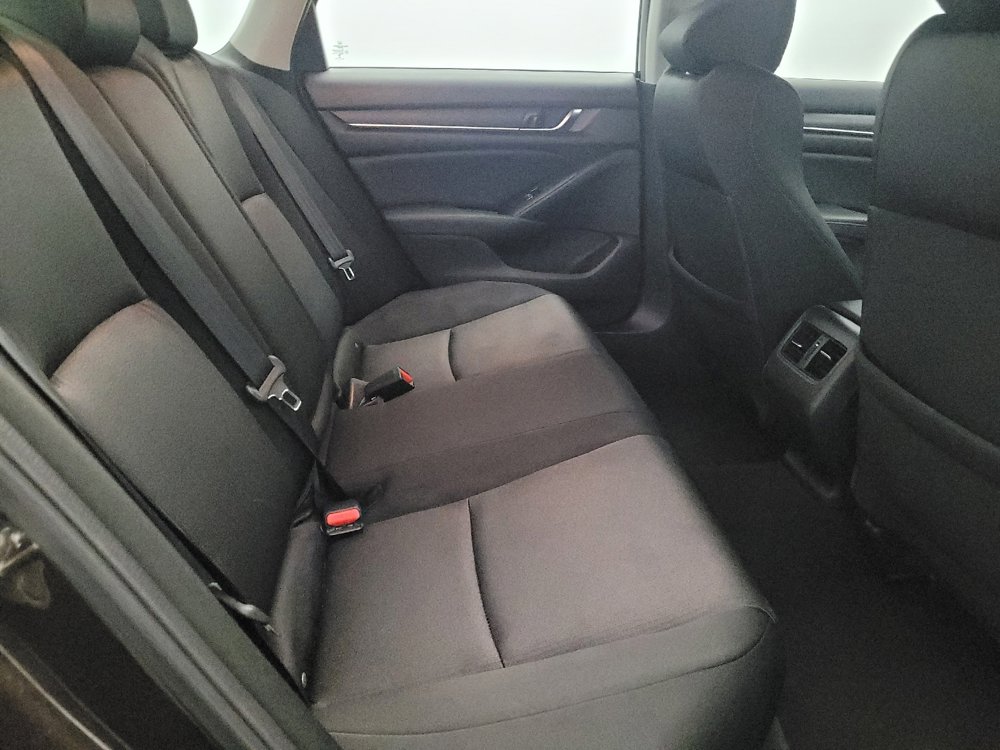 Used 2018 Honda Accord EX image 19