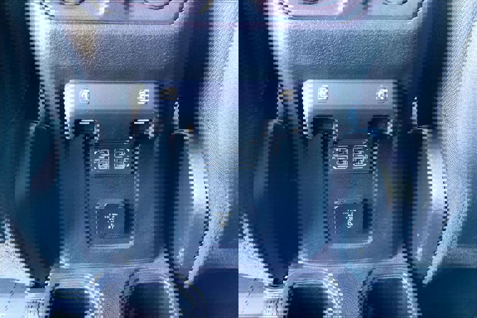 Used 2021 Jeep Wrangler Unlimited Rubicon AWD/4WD image 36