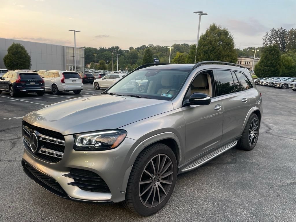 Used 2023 Mercedes-Benz GLS 450 4MATIC image 3