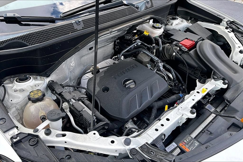 Used 2025 Buick Encore GX Preferred FWD image 32