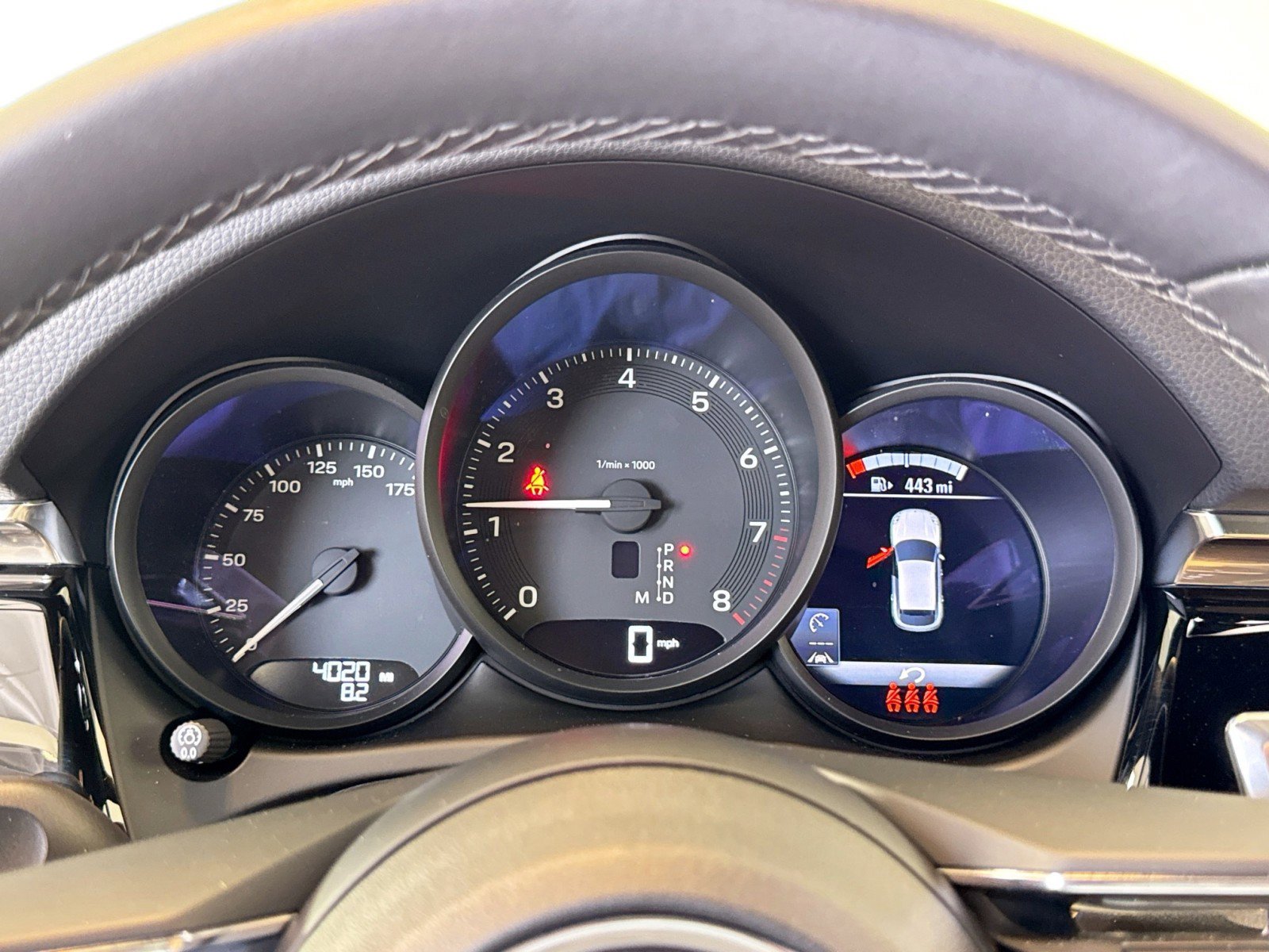 Certified 2025 Porsche Macan image 15