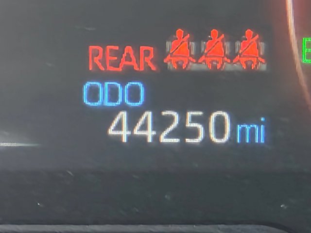 Used 2025 Toyota RAV4 XLE FWD image 22