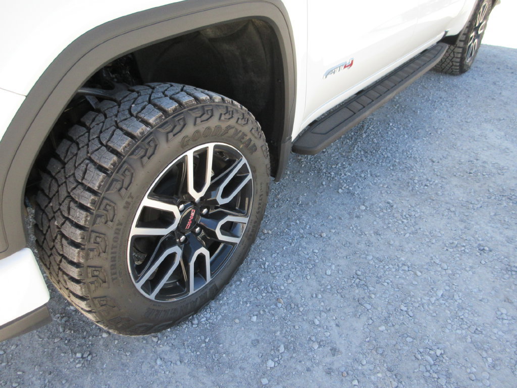 New 2026 GMC Sierra 1500 AT4 w/ AT4 Premium Package AWD/4WD image 14