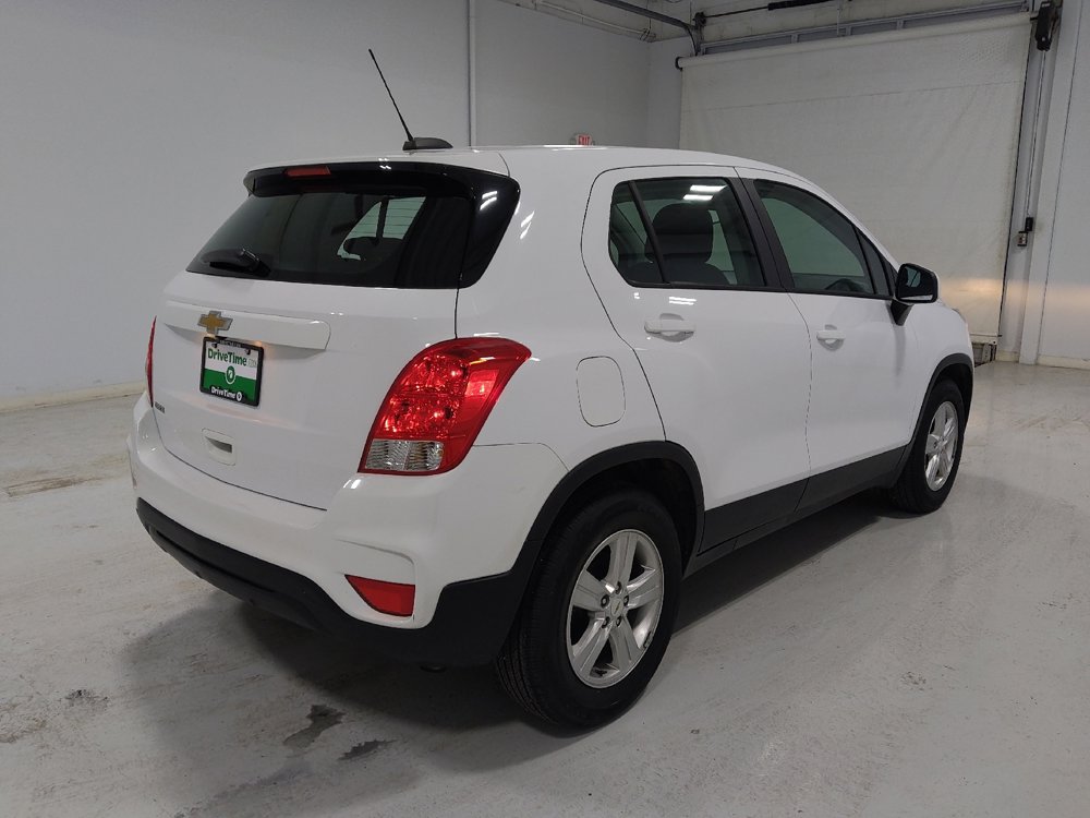 Used 2021 Chevrolet Trax LS image 9