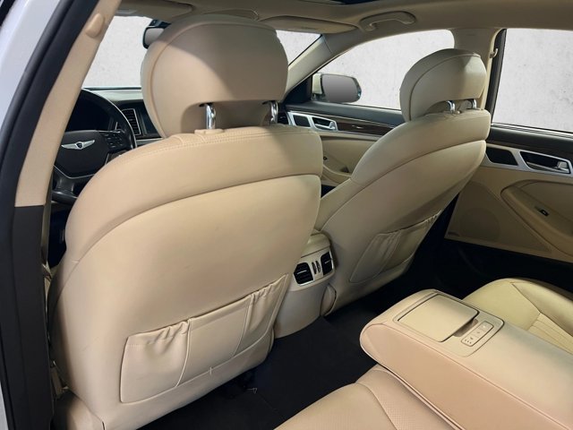 Used 2015 Hyundai Genesis 3.8 w/ Option Group 02 AWD/4WD image 18