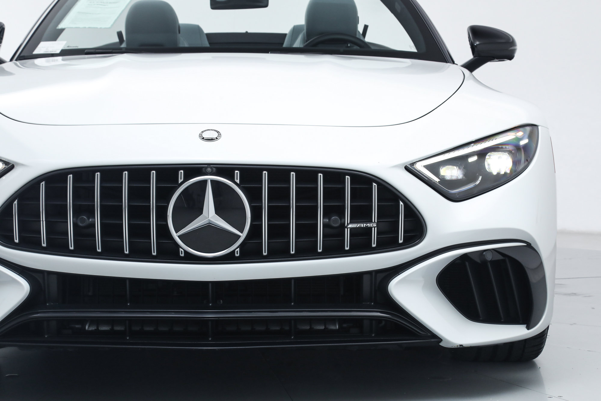 Used 2023 Mercedes-Benz SL 55 AMG 4MATIC image 12