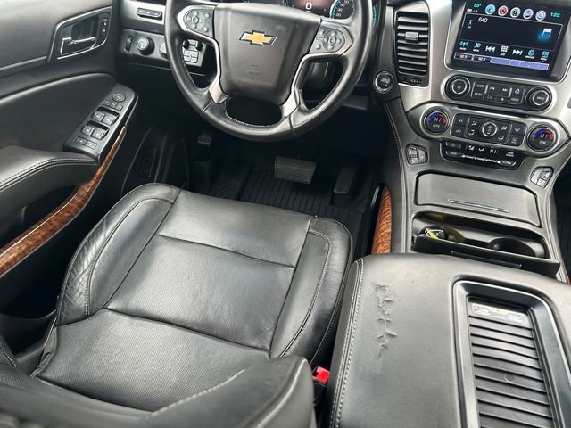 Used 2020 Chevrolet Tahoe Premier w/ Premier 6.2L Value Package AWD/4WD image 14
