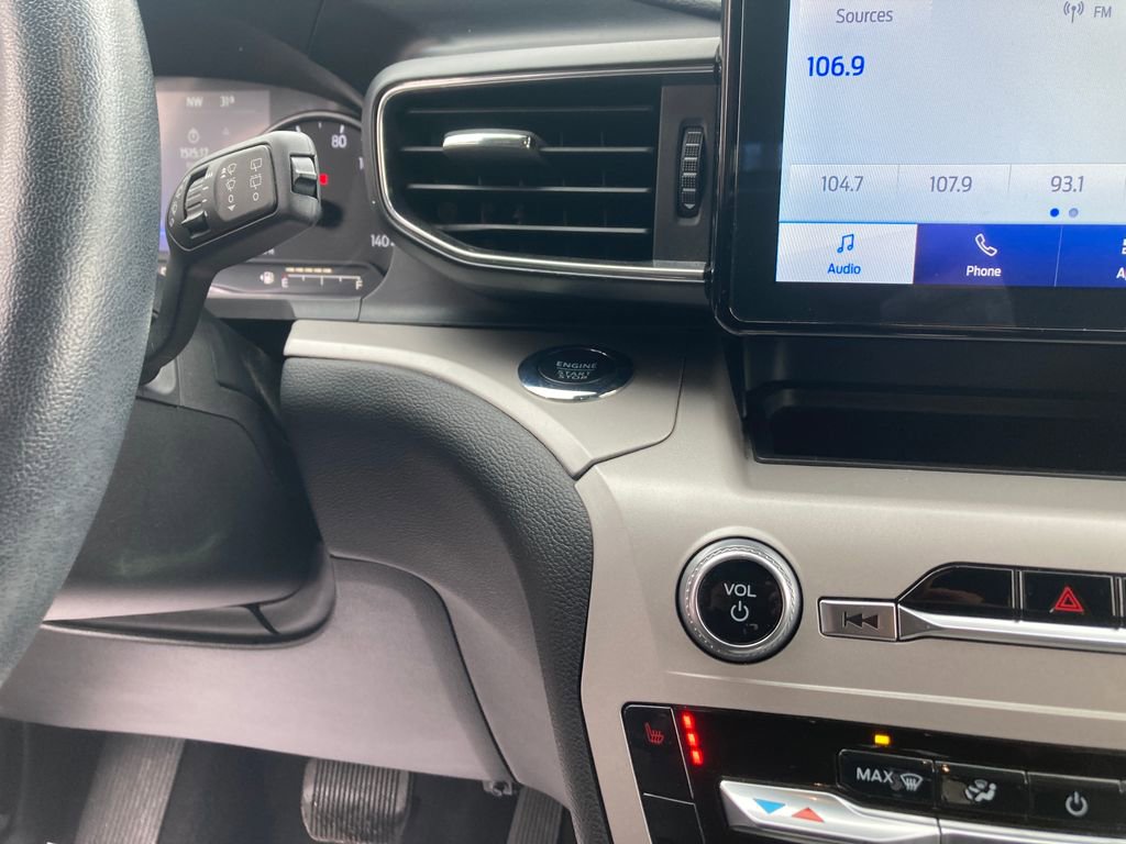 Used 2023 Ford Explorer XLT w/ Equipment Group 202A image 21