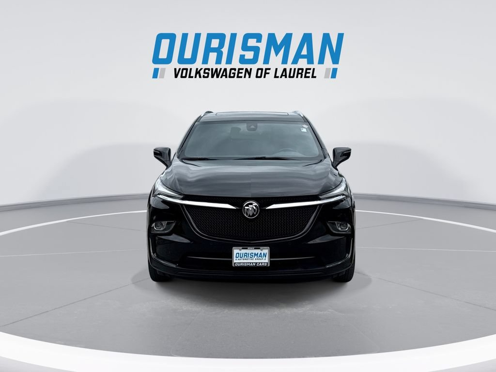 Used 2024 Buick Enclave Essence w/ Experience Buick Package FWD image 3