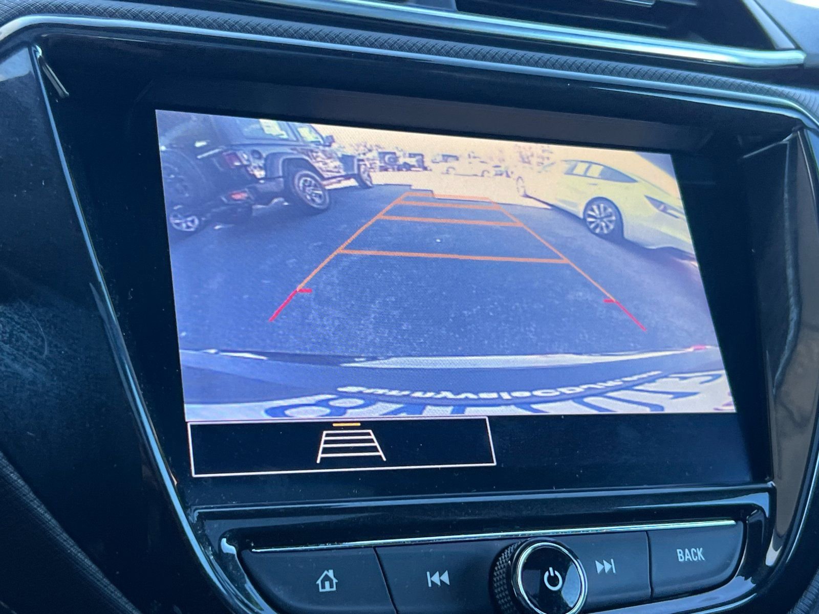 Used 2021 Chevrolet TrailBlazer ACTIV w/ Sun and Liftgate Package image 19